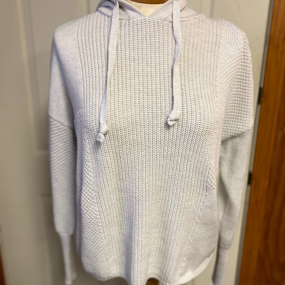 Cropped knit hoodie!